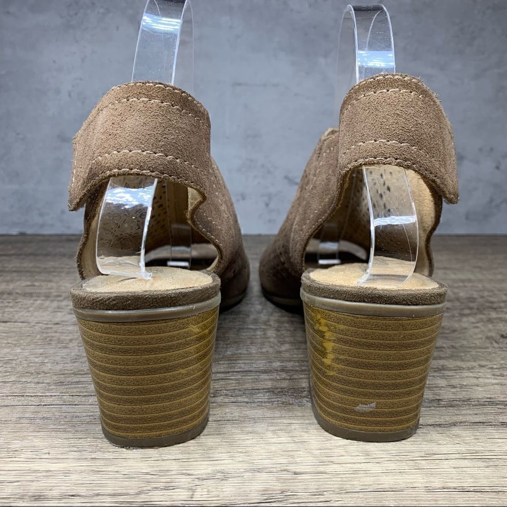 ‎White Mountain Lenora 8.5~Taupe Suede Open Toe  Slingback~Adjustable Strap - Picture 4 of 9